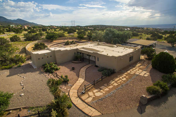 Horse Lover's Dream Property in Placitas, New Mexico