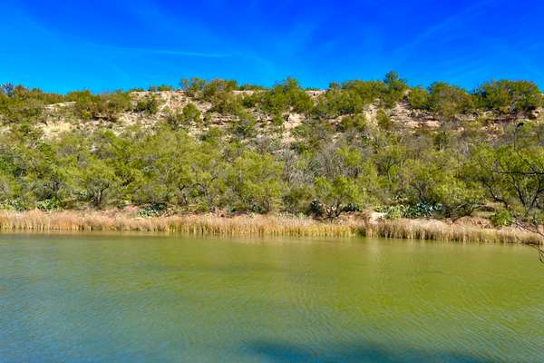 Over 2,000 feet of Colorado River on each ranch!