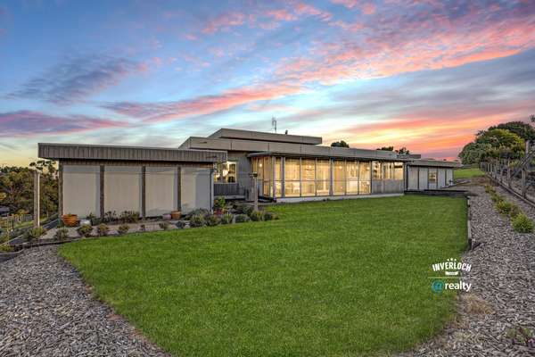 Craftsman Built Passive Solar Home - Amazing Views