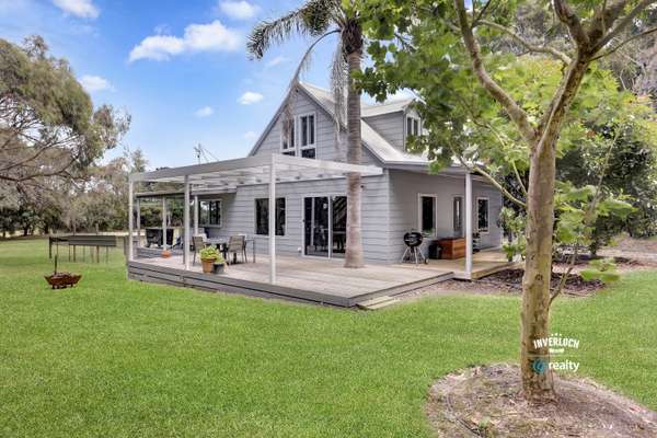 Peaceful Rural Living on 2.5 Acres