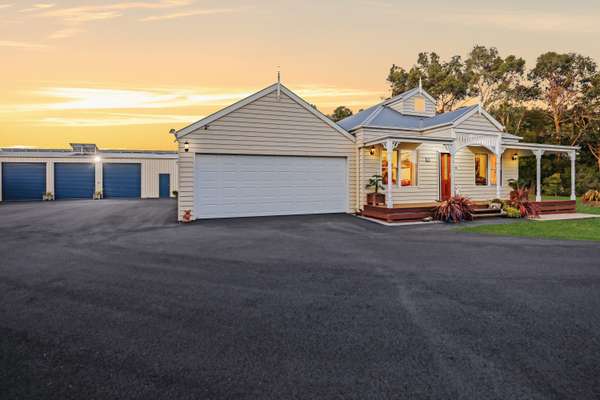 Flawless Heritage Home On Just Over An Acre