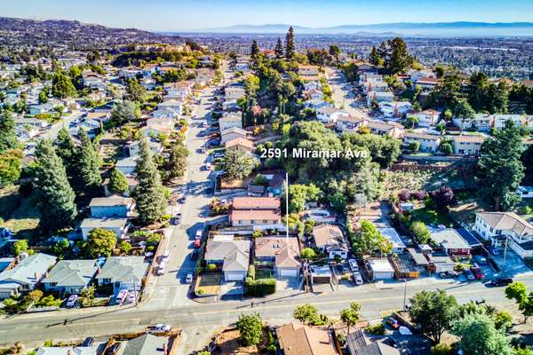 Come Look & See this BEAUTIFULLY UPDATED 3BR/2BA Castro Valley GEM!💎