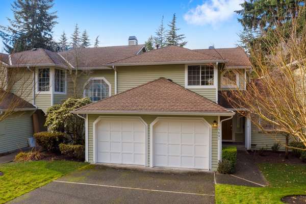 Don't miss this sweet home in highly sought after Fox Borough!