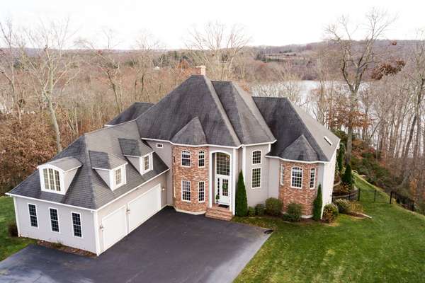 INCREDIBLE CUSTOM WATERFRONT 5-BEDROOM HOME!
