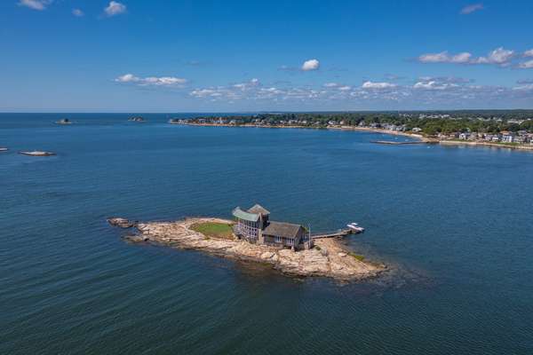 SPECTACULAR PRIVATE ISLAND VACATION HOME WITH 2 SANDY ONSHORE BEACH LOTS & 78 ACRES OF OYSTER BEDS!