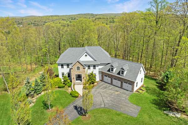 STUNNING CUSTOM HOME IN PRIME GLASTONBURY LOCATION
