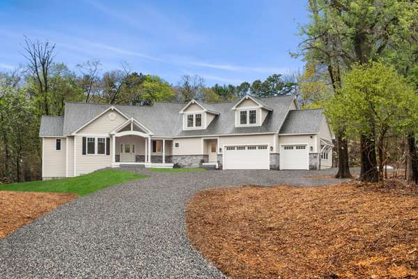 LUXURY NEW CONSTRUCTION HOMES IN NEW HAMPSHIRE'S LAKES REGION