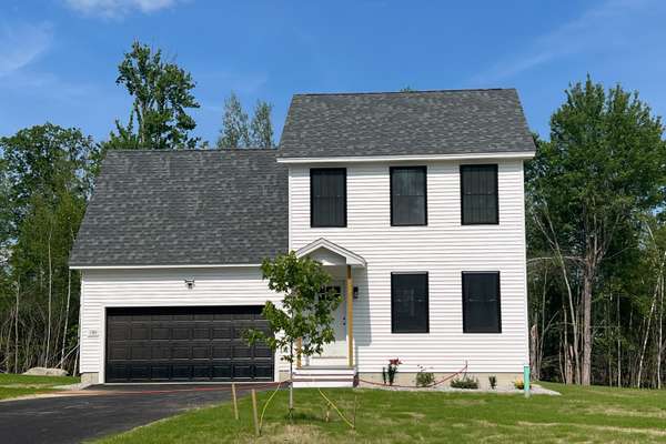 NEW CONSTRUCTION SINGLE-FAMILY HOMES ON GREAT LOTS