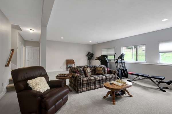 Enormous Family Room gives you plenty of additional space to enjoy!