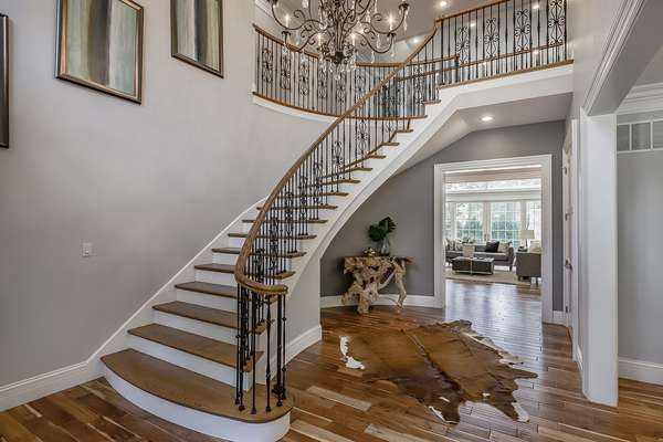 Stunning Handmade Curved Staircase