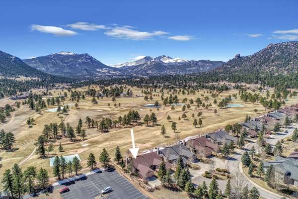 Location Location Location! Live in your Mountain Dream!