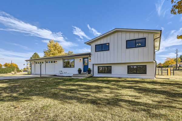 Welcome to this stunning Niwot home that has been meticulously updated with a modern farmhouse style. Situated on nearly an acre of land, this property offers a peaceful and serene setting.