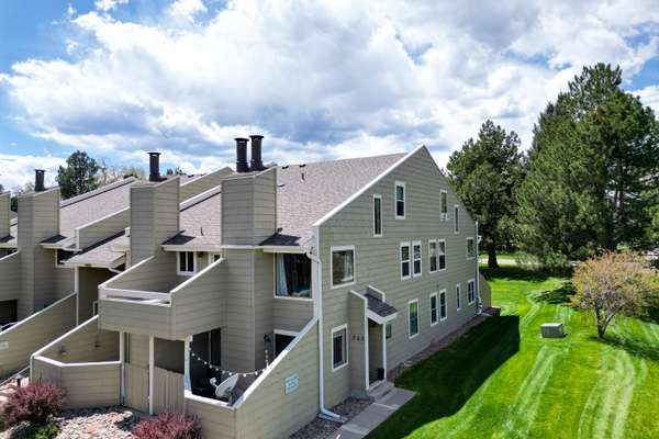 Light-Filled Niwot Condo with Loft & Prime Walkable Location