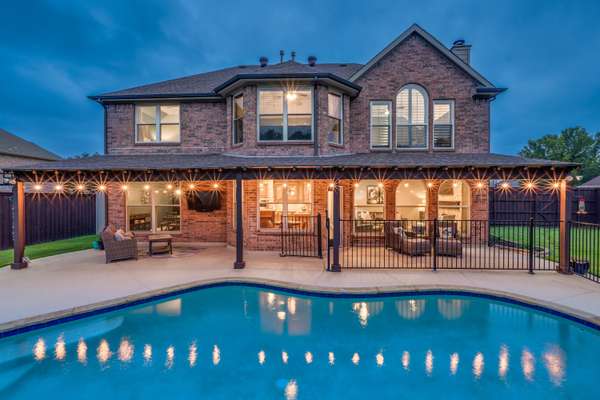 Sophistication & Elegance in the Heart of DFW