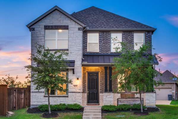 Sophisticated Living & Unbeatable Location