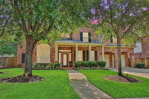 Updated Traditional Home in Gleannloch Farms