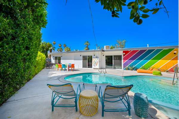 Mid-Century Modern Gem with Pool in South Palm Desert