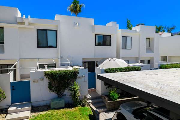 Renovated, Stylish & Move-In Ready Townhome in Prime Palm Desert Location!