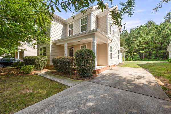 Spacious Home located minutes away from Downtown Athens!