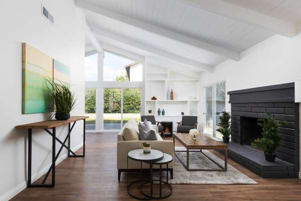 Coveted Deerfield Detached Single Family Home Steps to Community Pool