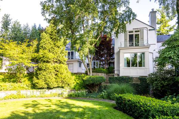 Secluded Luxury in the Heart of the City - Teddington Park Enclave