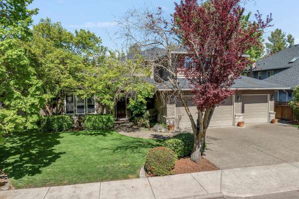 Charming 4-Bed Dream Home with Backyard Oasis!
