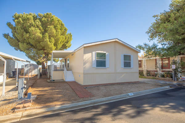 Highly Desirable West Palmdale Community Home