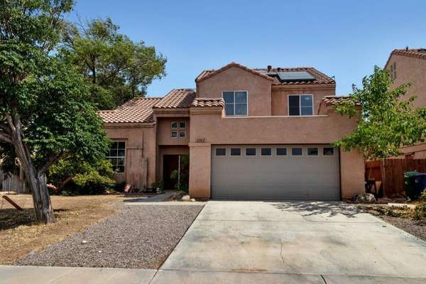 Beautiful Palmdale 2-Story Home