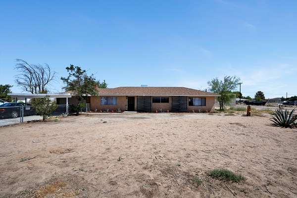 Cozy Single-Story Home in North Edwards