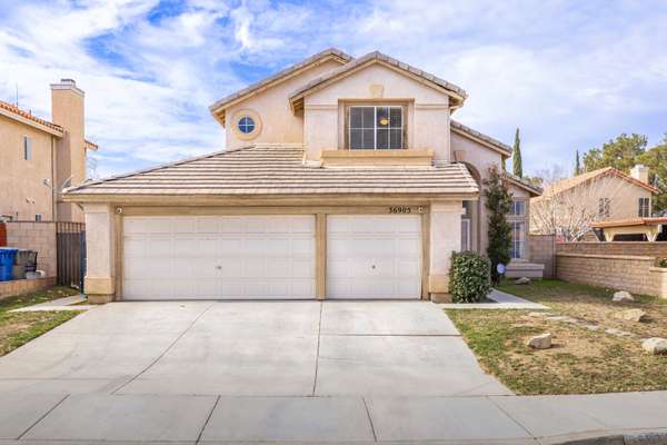 Gorgeous Updated Palmdale Home