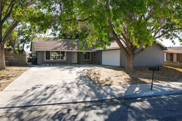 Beautiful West Lancaster Home