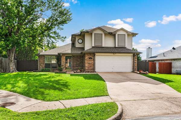 Charming Flower Mound Home with Park Access