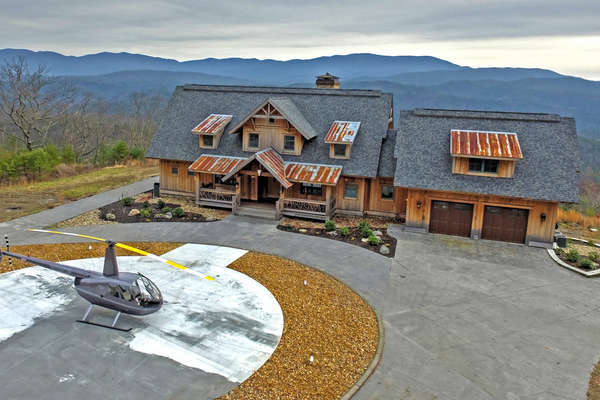 EAGLE'S NEST - Complete with a Helipad for easy access from a 300 mile range in this Robinson R44, for example.